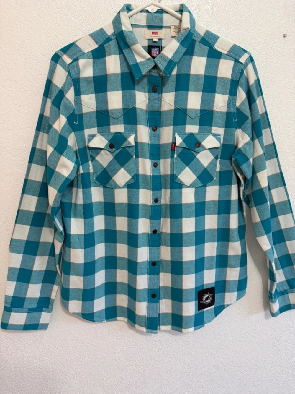 Levi’s NFL Miami Dolphins Flannel Shirt Men’s L Teal Plaid Button Down